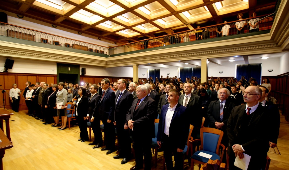 Még több külhoni fiatal keresheti fel nemzeti emlékhelyeinket