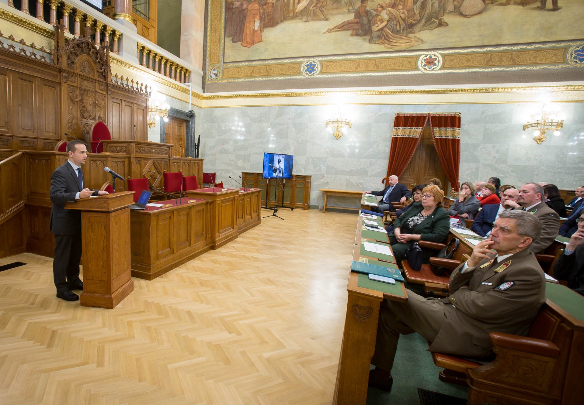 Boross Péter: az egységes nemzettudat egyszerre igényel tényeket és spiritualitást