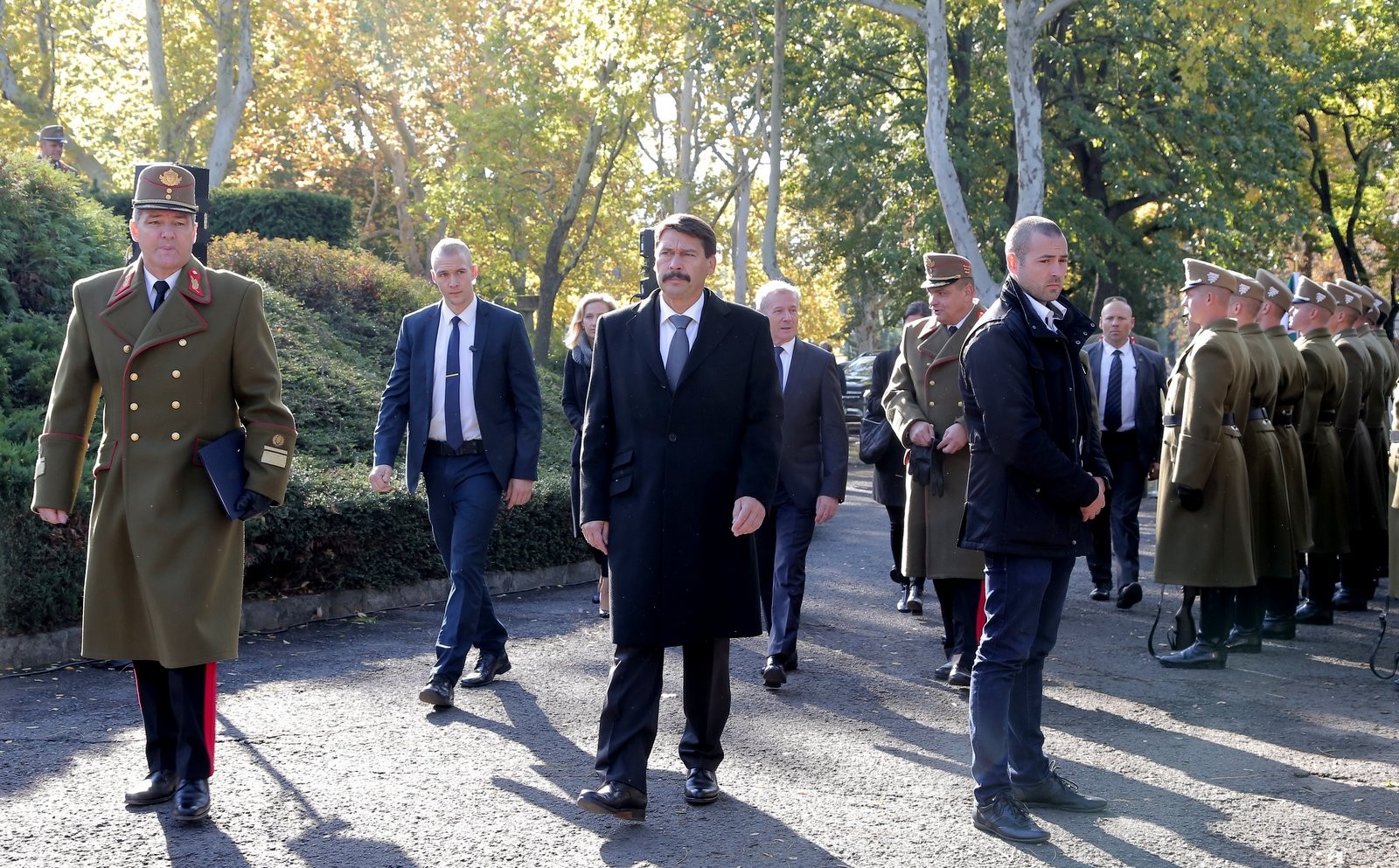 Áder János és Tarlós István mondott beszédet október 6-án a Fiumei úti sírkertben