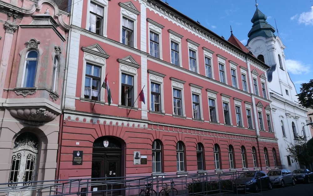 Pápa, egykori pálos iskola, templom és rendház
