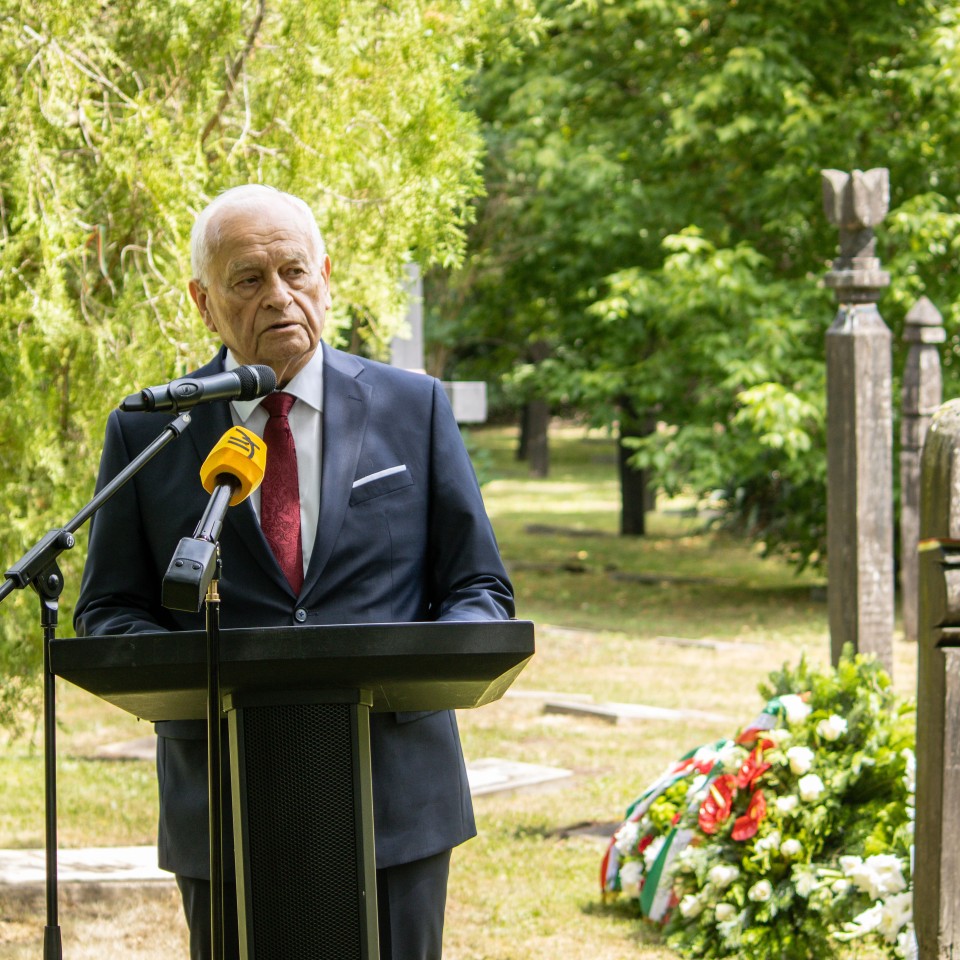 Száz éve született Brusznyai Árpád