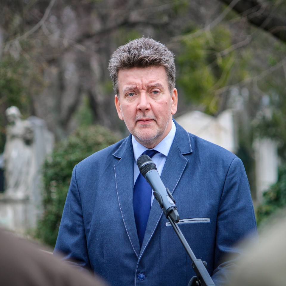 Pungor Ernőre emlékeztek a Fiumei úti sírkertben
