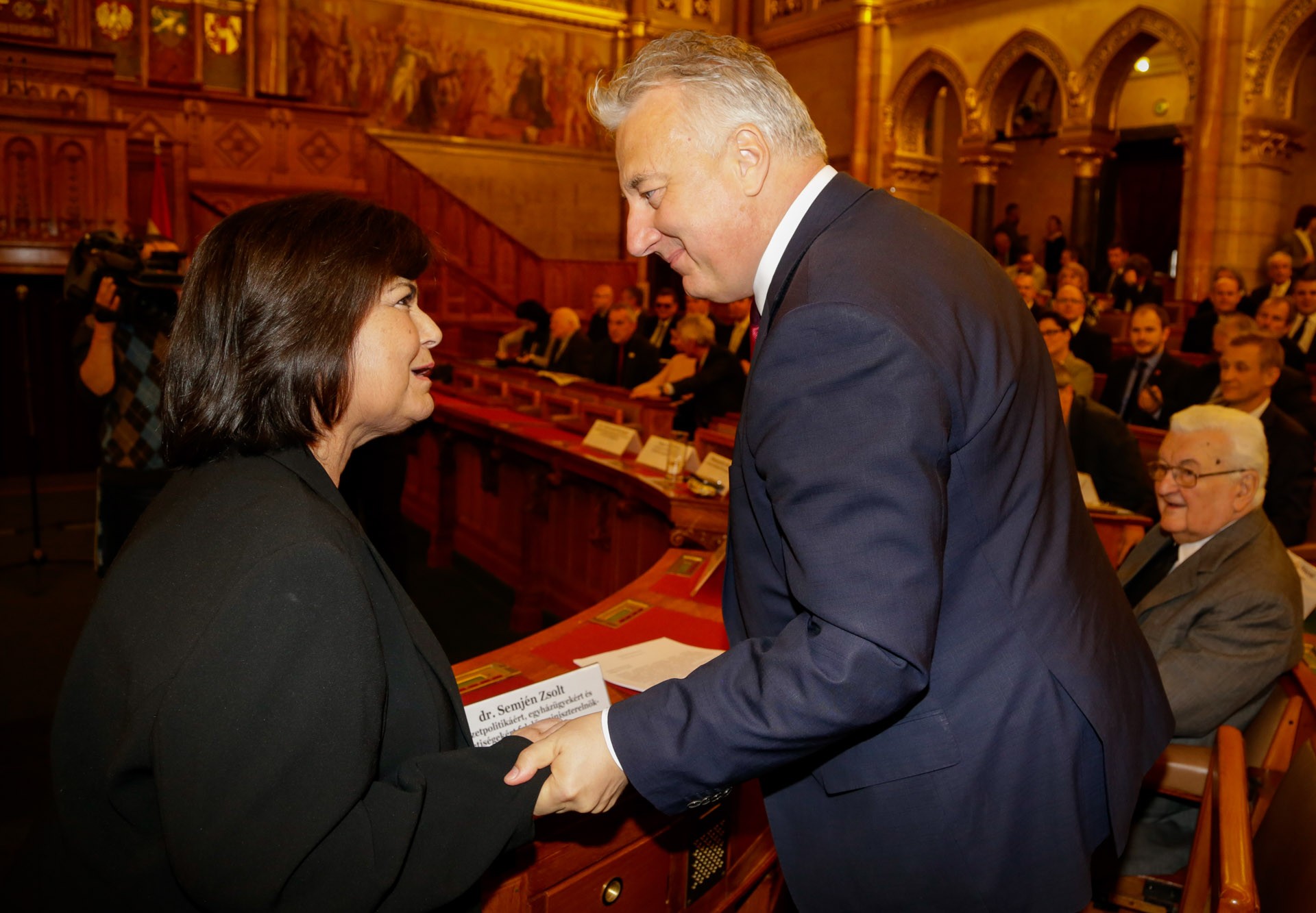 Az emlékezet megőrzése kötelességünk