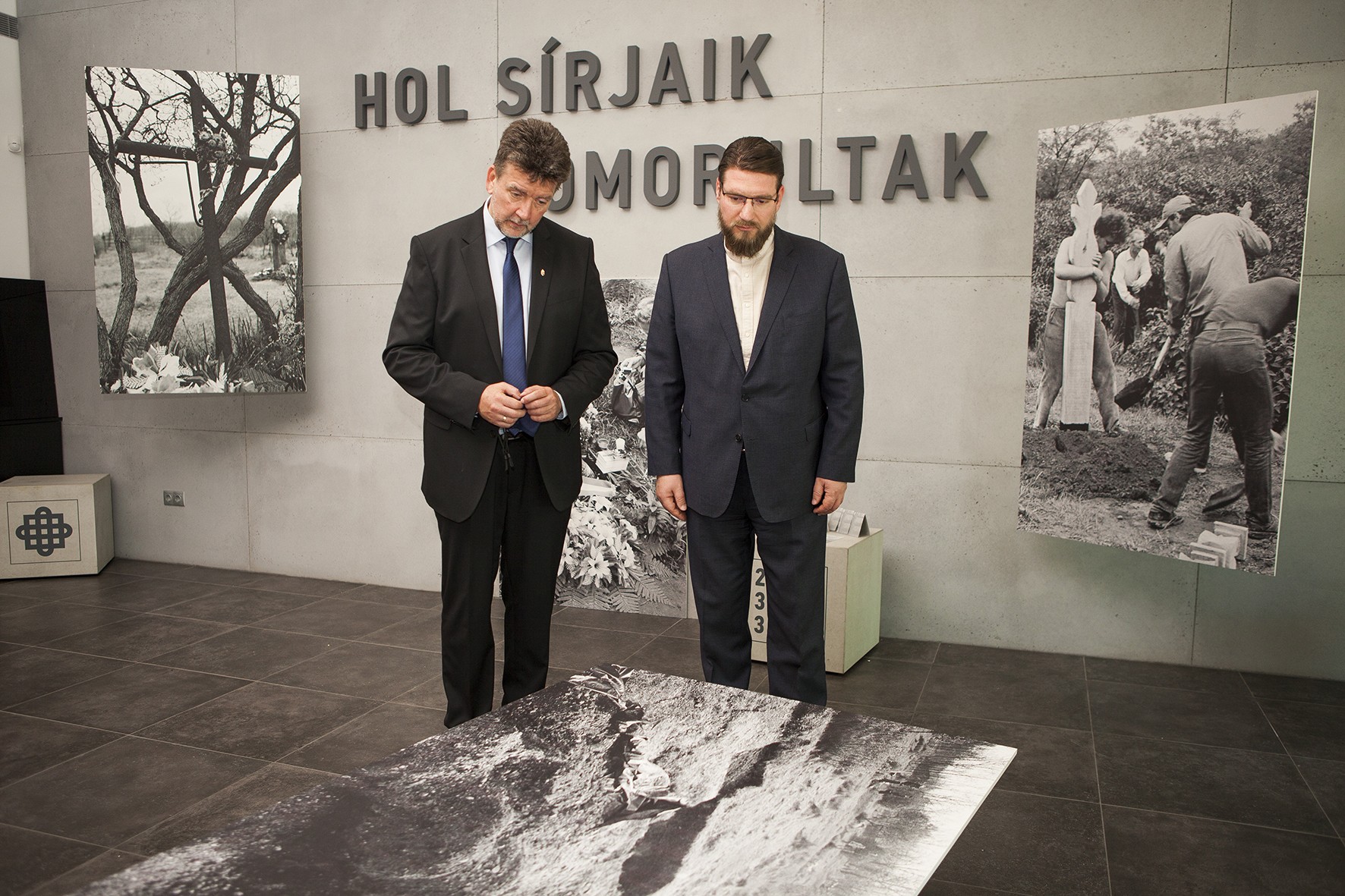 Fotókiállításon mutatja be a NÖRI a Nemzeti Gyászpark 301-es parcellájának változó képét